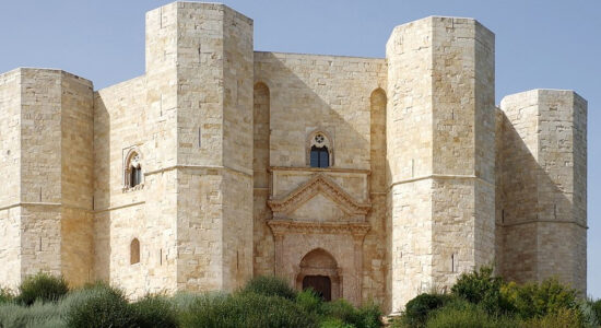 CASTEL DEL MONTE